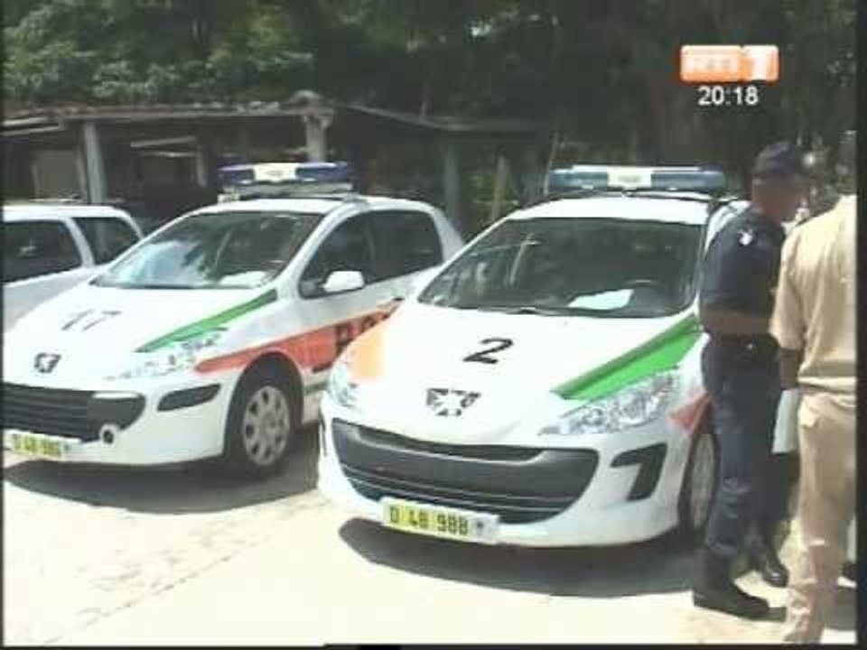 La Police Nationale offre de nouveaux véhicules aux commissariats des Zone Nord et Sud d'Abidjan