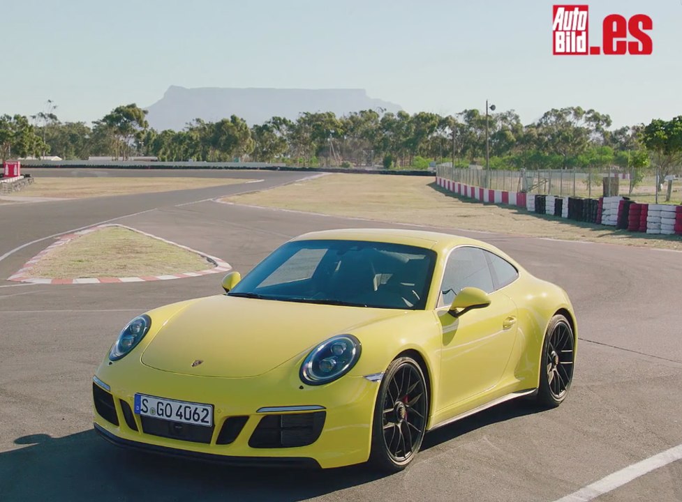 VÍDEO: Probamos el Porsche 911 GTS ¡al límite!