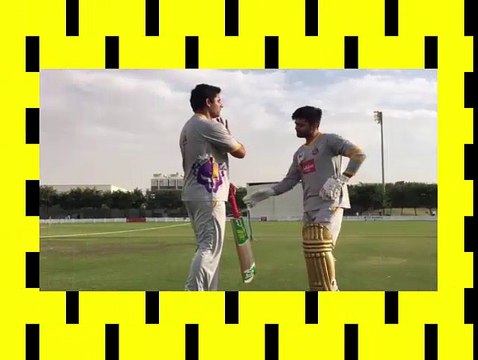 Abdul Razzaq Giving Batting Tips to Ahmed Shehzad