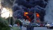 Gigantesque incendie dans une usine de produits chimiques à Paterna
