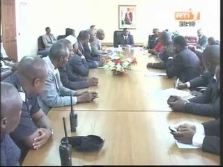 Lutte contre la fraude: Le ministre du commerce a reçu les commerçants venus protester