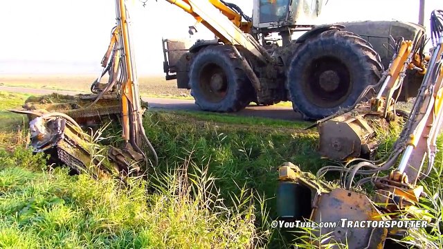 Claas Xerion 3300 VC Octopus - Ditch Bank Mower - Loonbedrijf Hack