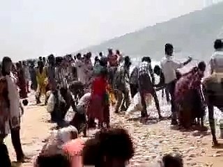 الله لما يعطي يدهش...سبحان الله