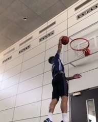 Le dunk de Sergio Ramos