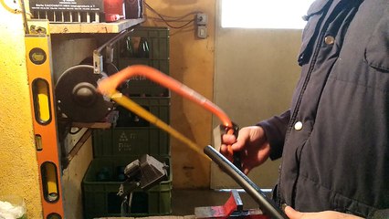 come tagliare i tubi acqua in pvc (plastica)