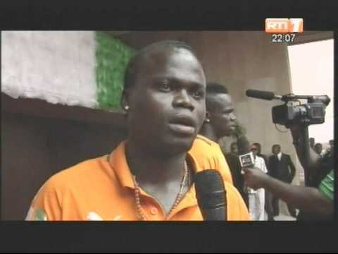 Après la cérémonie d'acceuil des Eléphants à Abidjan,des joueurs réagissent