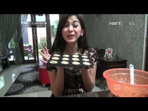 Nina Zatulini bikin kue muffin