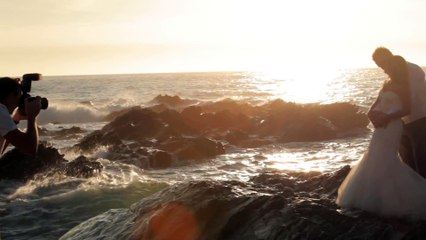 Séance photo très humide pour ce couple de futur mariés