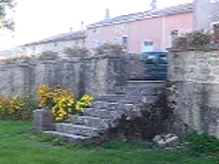 !descente des escalier par lola!