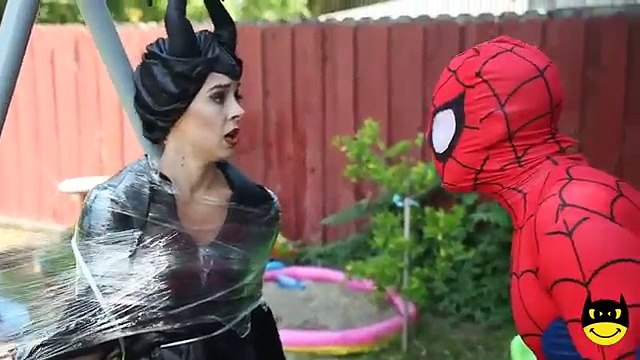 Замороженные Эльза БИНОКУЛЯРНЫЙ удивить злой червь Паук против Джокера игрушки Человек-паук супергерой удовольствие в реальной жизни