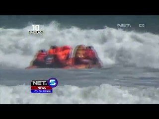 Tim Sar Gabungan Menembus Ombak Untuk Menyelamatkan Korban - NET5