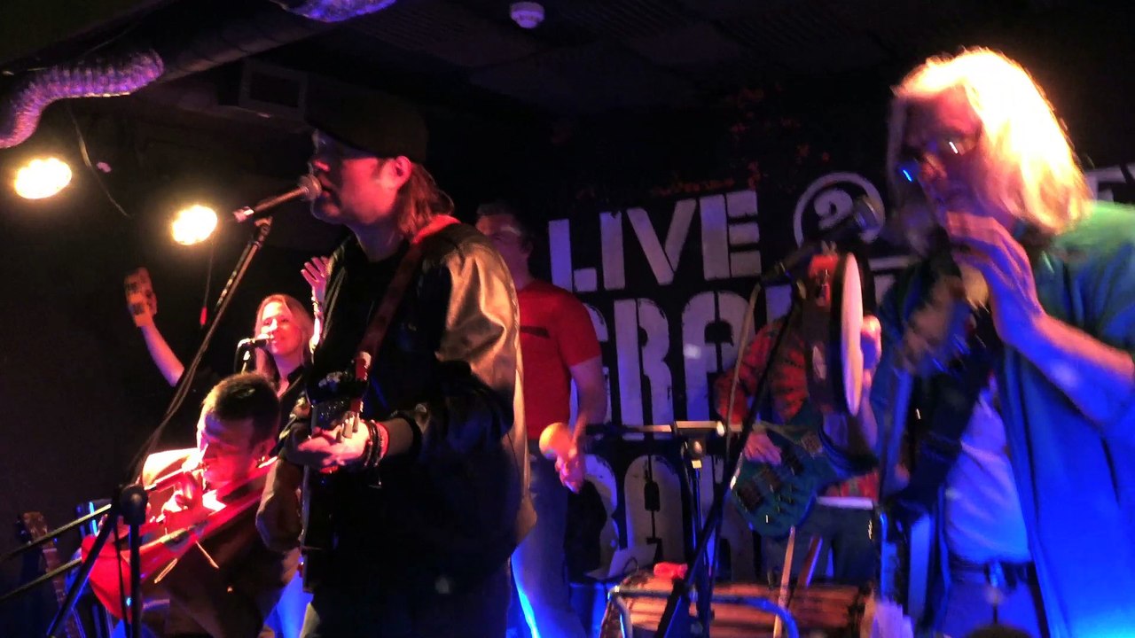 09-02-17 at the Grain Barge The Mind Your Music Collective