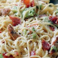 How To Make Prosciutto-Chicken Linguine