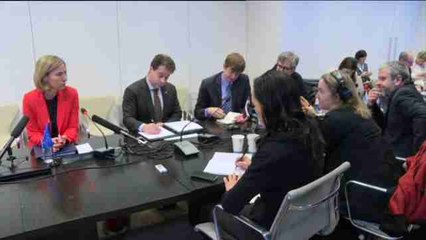 La UE ve a EEUU con pragmatismo y exige que no interfiera en política europea