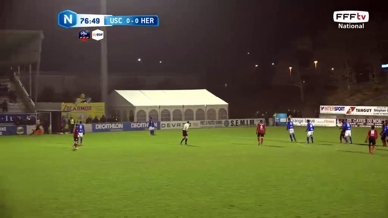 Coup franc suivi d'un cafouillage dans la surface