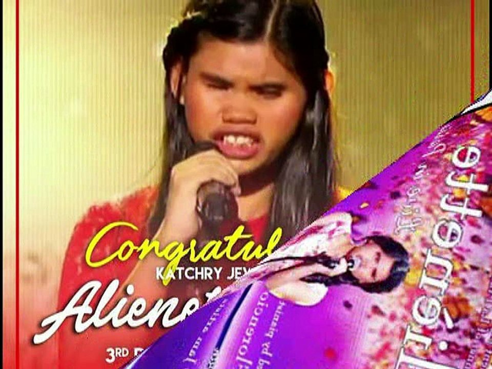 " LIVE IN PARIS " ALIENETTE THE BLIND PINAY SINGER
