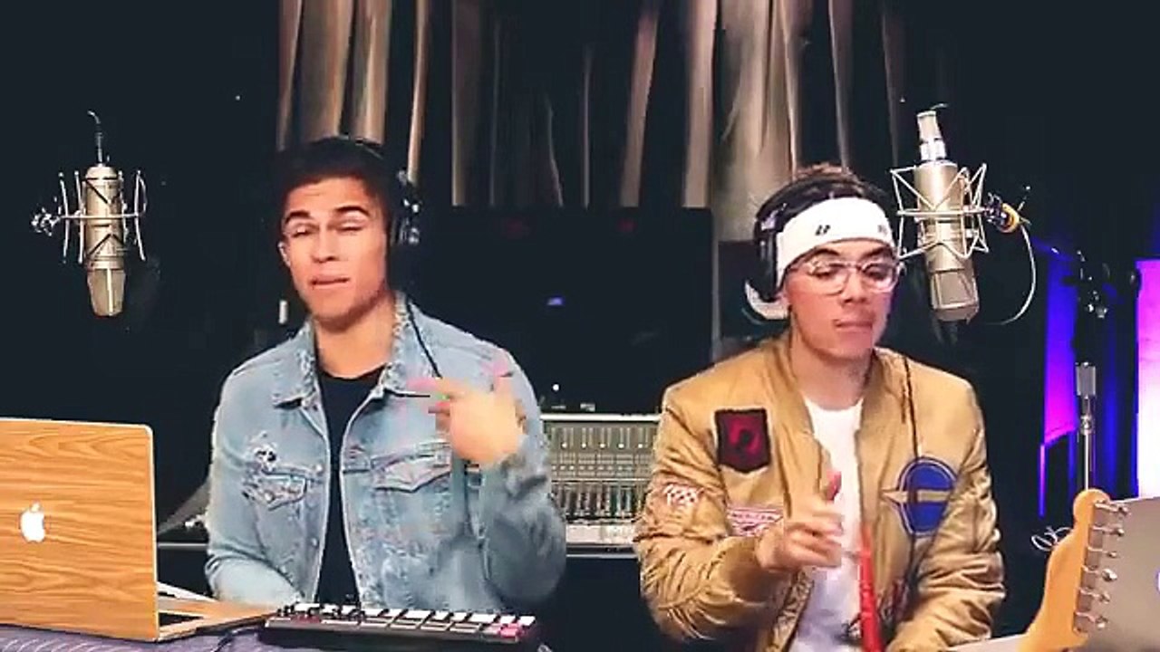 They_are_Amazing_-_YouTube