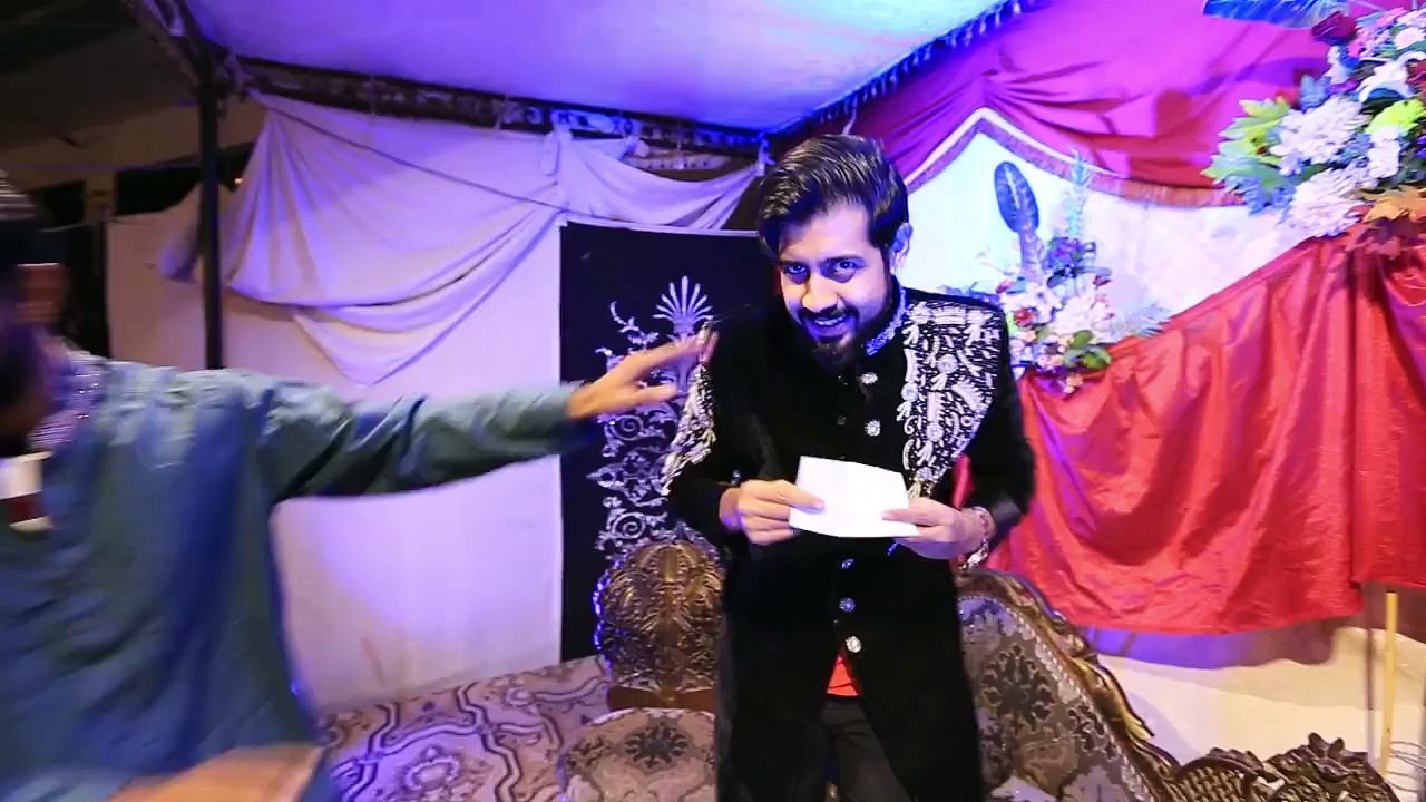 One does not simply go to a Shaadi without an envelope!