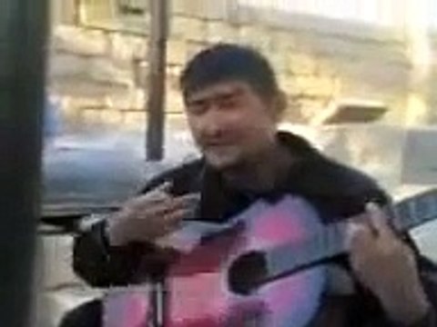 Carcelero guitarrista Fångvaktare Geôlier guitariste Gefängniswärter Gitarrist Carceriere Jailer guitar player Asia musique Asie Asie Clips مقاطع آسيا Klip Asia एशिया क्लिप्स ایشیا کلپس видео video فيديو वीडियो วีดีโอ bhidio