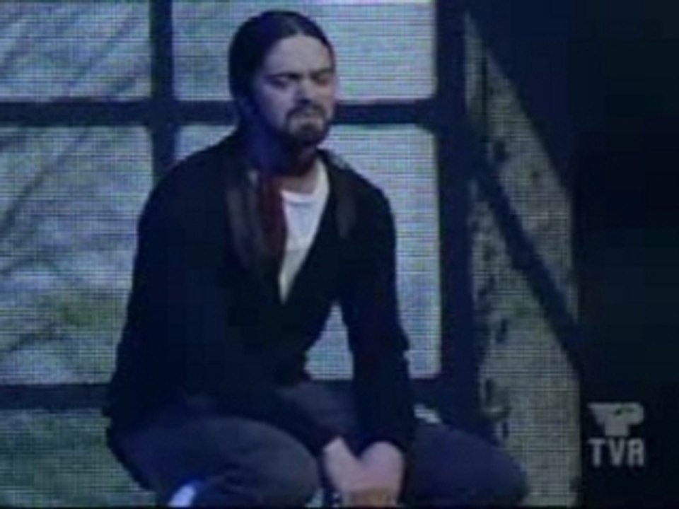 Francis -Wake me up when September ends