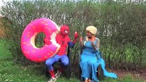 Spiderman BALLOON PRANK! w/ Pregnant Frozen Elsa, Pink Spidergirl, Maleficent, Joker! Superhero