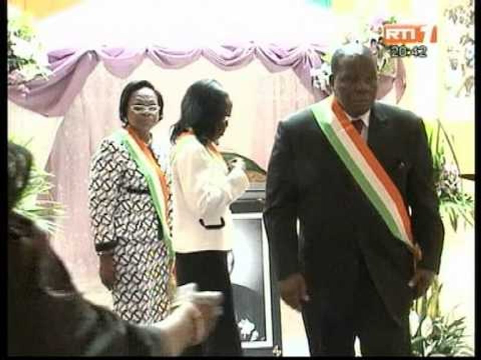 La Côte d`Ivoire rend hommage pour la dernière fois au député Maire Jean-Michel Moulod