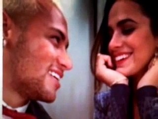 Bruna manda um -EU TE AMO- constrangida no aniversário de Neymar