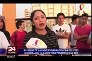 Universitarios bloquean carretera Panamericana Sur