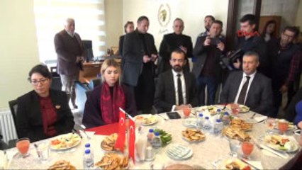 Mersin Özgecan'ı Anlatacak 'Cennetin Kuşları' Filminin Sözleşmesi, Ikinci Ölüm Yıldönümünde...