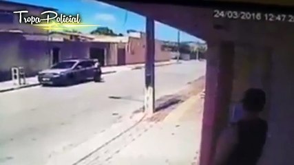 BANDIDO É SURPREENDIDO NA HORA CERTA DURANTE ASSALTO