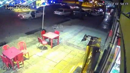 Ladrão de frango assado! Bem vindo ao Brasil kkkkk