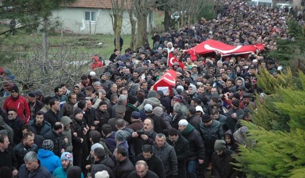 El Bab şehidini binler uğurladı