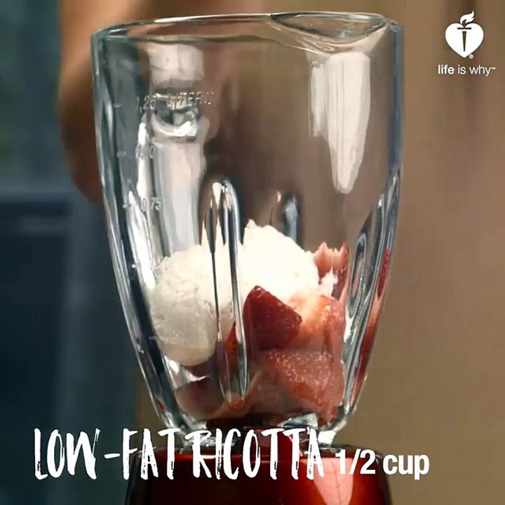 Recette - Coupe de fruits à la mousse de fraises (NS)