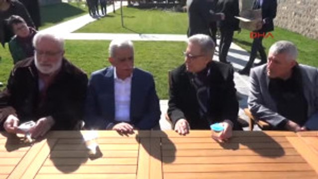 Mardin Sanatçı Zülfü Livaneli Ahmet Türk'ü Ziyaret Etti-1