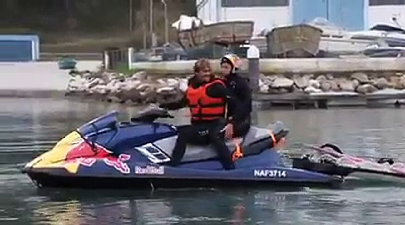 À Nazaré, on n'arrête plus Justine Dupont