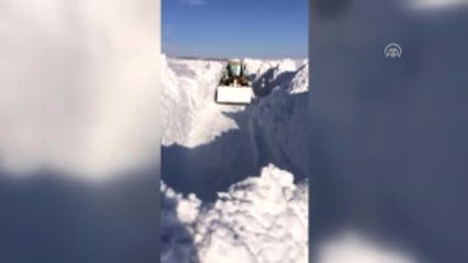 Karlıova'da Kapalı Köy Yolu Kalmadı