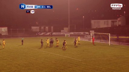 Corner puis tir à côté dans le but vide !