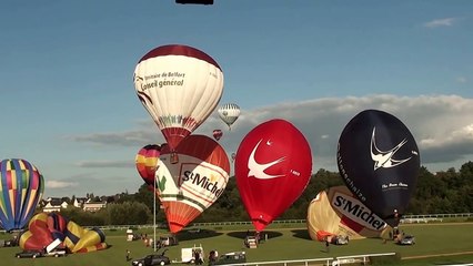 Une montgolfière prend feu au décollage à Sablé sur Sarthe pendant le championnat.