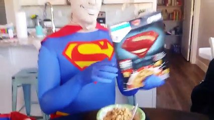 BATMAN V SUPERMAN Review! Dawn of Justice: Super Heroes in real life eat Cereal