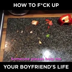 girlfriend snaps fifa 17 disk