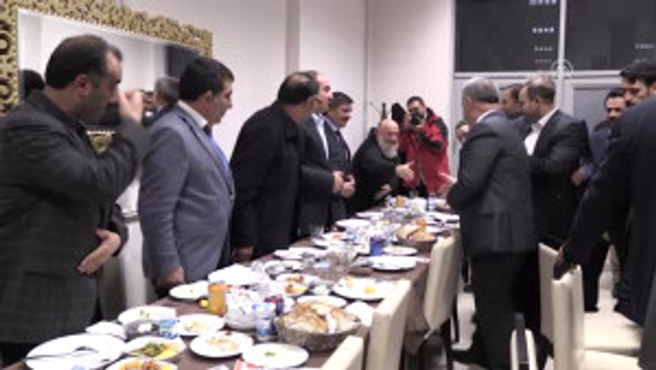 Arslan: "(Bakü-Tiflis-Kars Demiryolu Projesi) Yıl Ortasında Açılması Bizim Için Elzem ve Önemli"