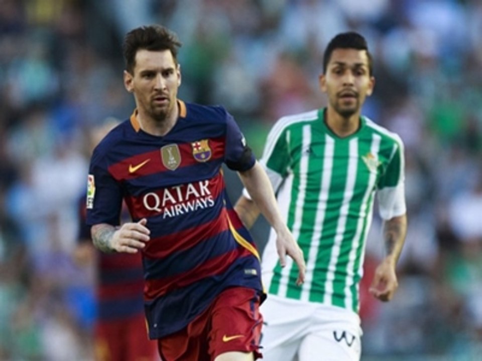 Petros humiliates Messi, watch the video ( HD )