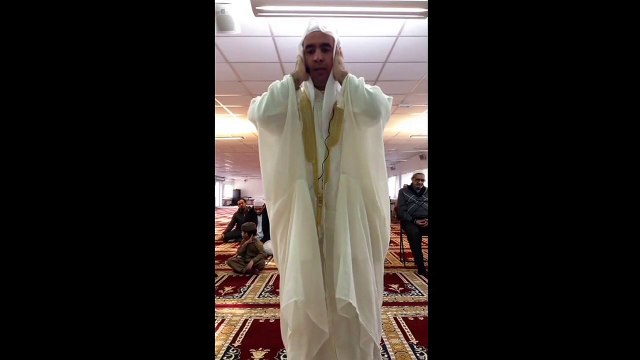 Metin Demirtas. Medine makam ikindi ezani. Minhaj ul Quran International Danmark. Adhan Masjid Nabawi. Adhan Essam Bukhari. adhan Madinah Munawwarah. Sheikh Essam Bukhari. Medine muhtesem ezan. Medinenin yanik ezani. Medine müezzini taklidi. 10-2-2017