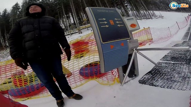 ✔ Кукла Беби Борн с Ярославой катаются на надувных санках / Doll Baby Born with Yaroslava ✔