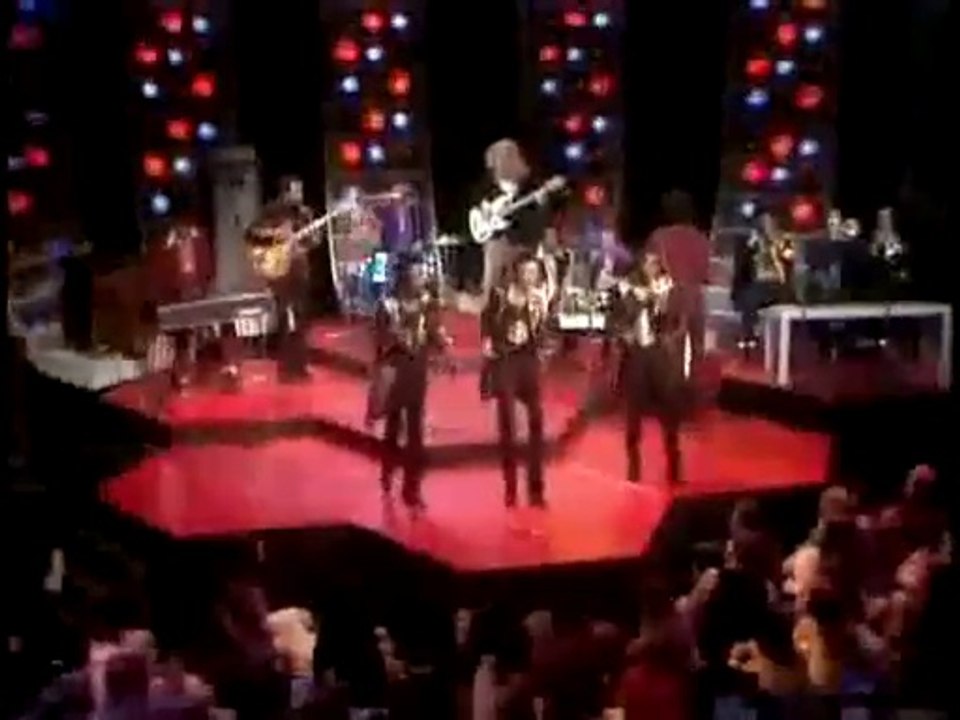 The O'Jays - Love Train