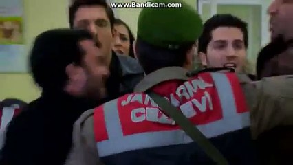 Mesut ve Hakan Yalandan Kavga Eder (Arka Sokaklar)