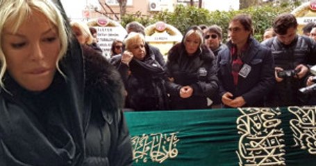 Ayşe Ersayın'ın Ölüm Şokunu Atlatamayan Ajda Pekkan Evini Satıyor