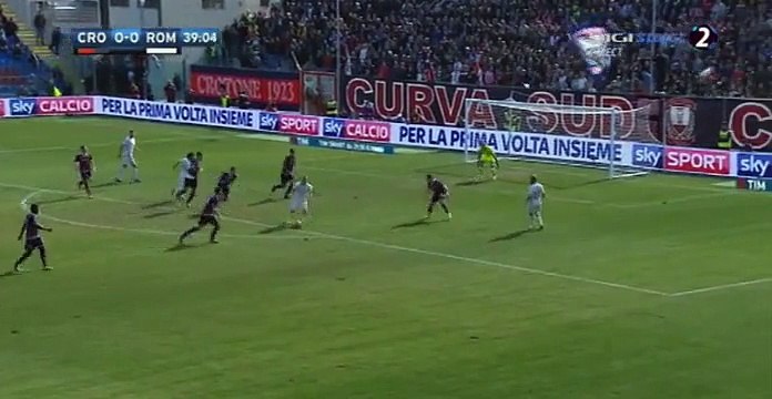0-1 Radja Nainggolan Incredible Goal HD - FC Crotone 0-1 AS Roma - Serie A - 12.02.2017