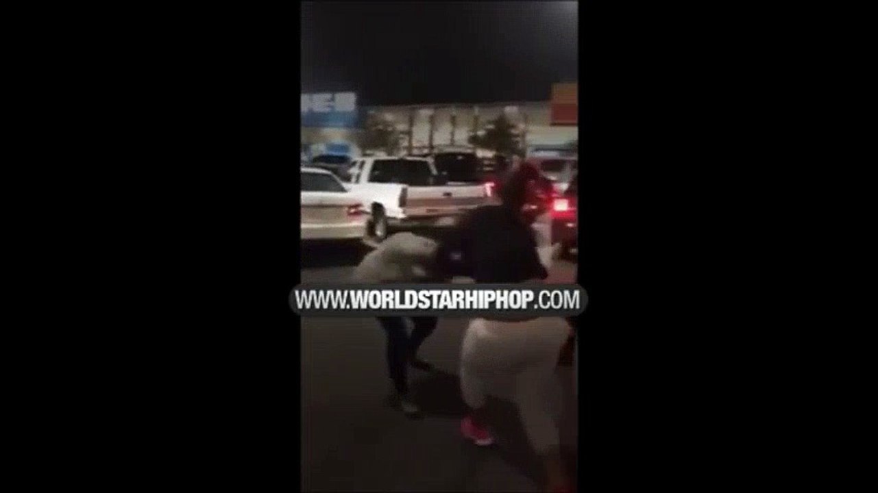 Guy Knocks Out A Chick And A Man For Attacking His Girlfriend!