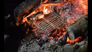 “Chi tenèa ’o pane morìu, chi tenèa ’o fuoco campau” dicono a Nusco .